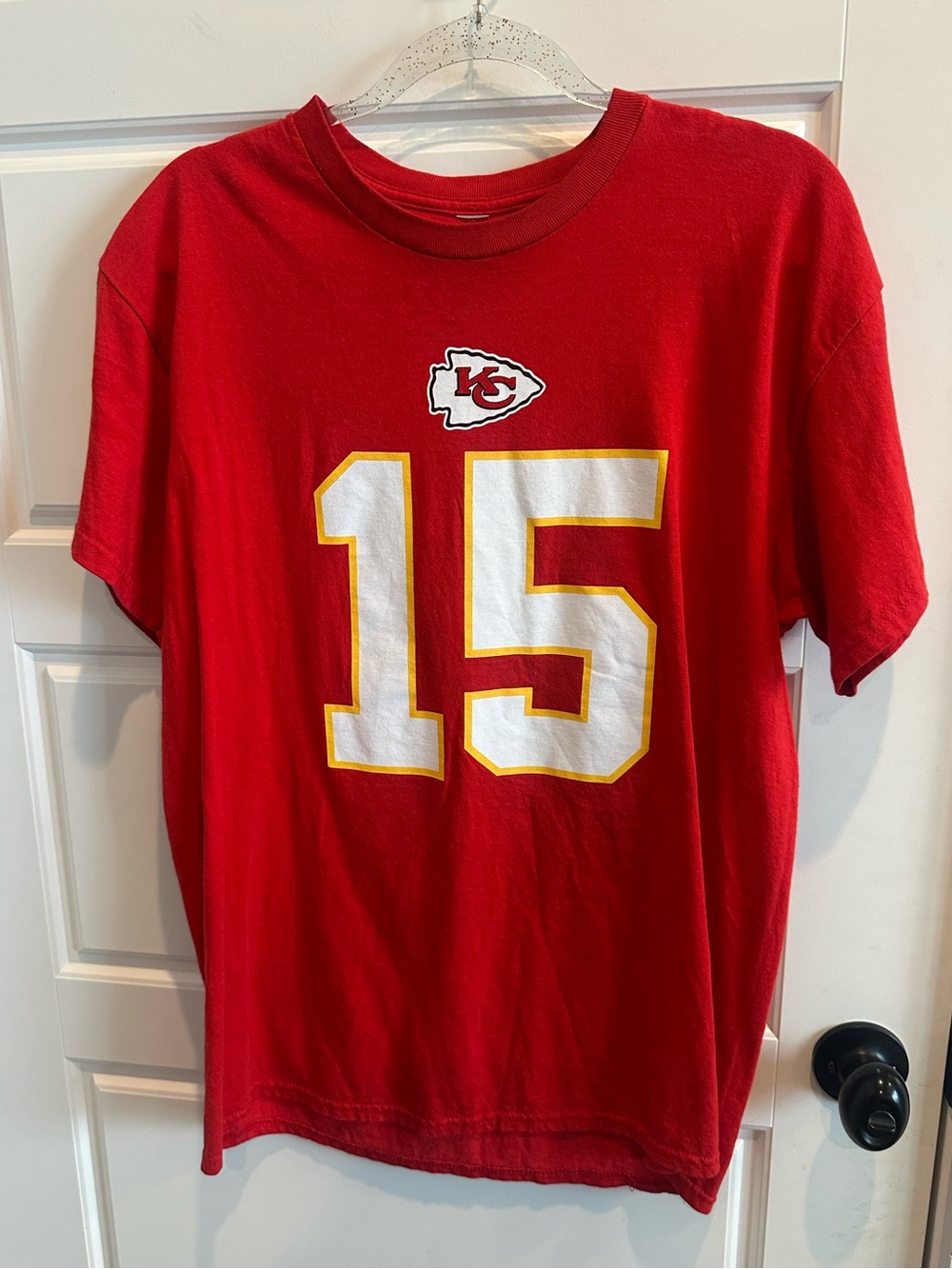 NFL Kansas City Chiefs Large Patrick Mahomes 15 Red T-Shirt Football Jersey Tee